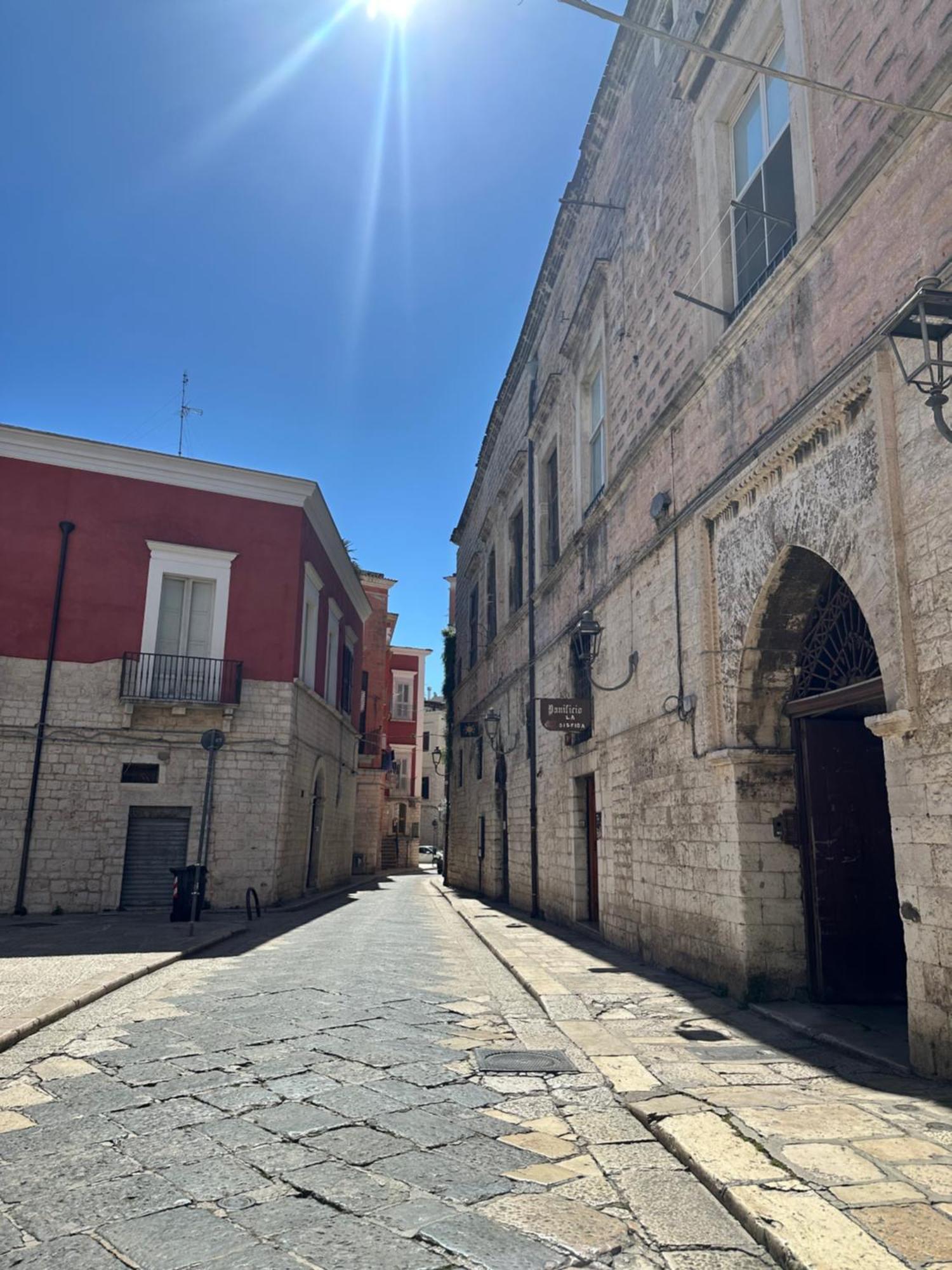 Domus 73 Apulian Holidays 바를레타 외부 사진